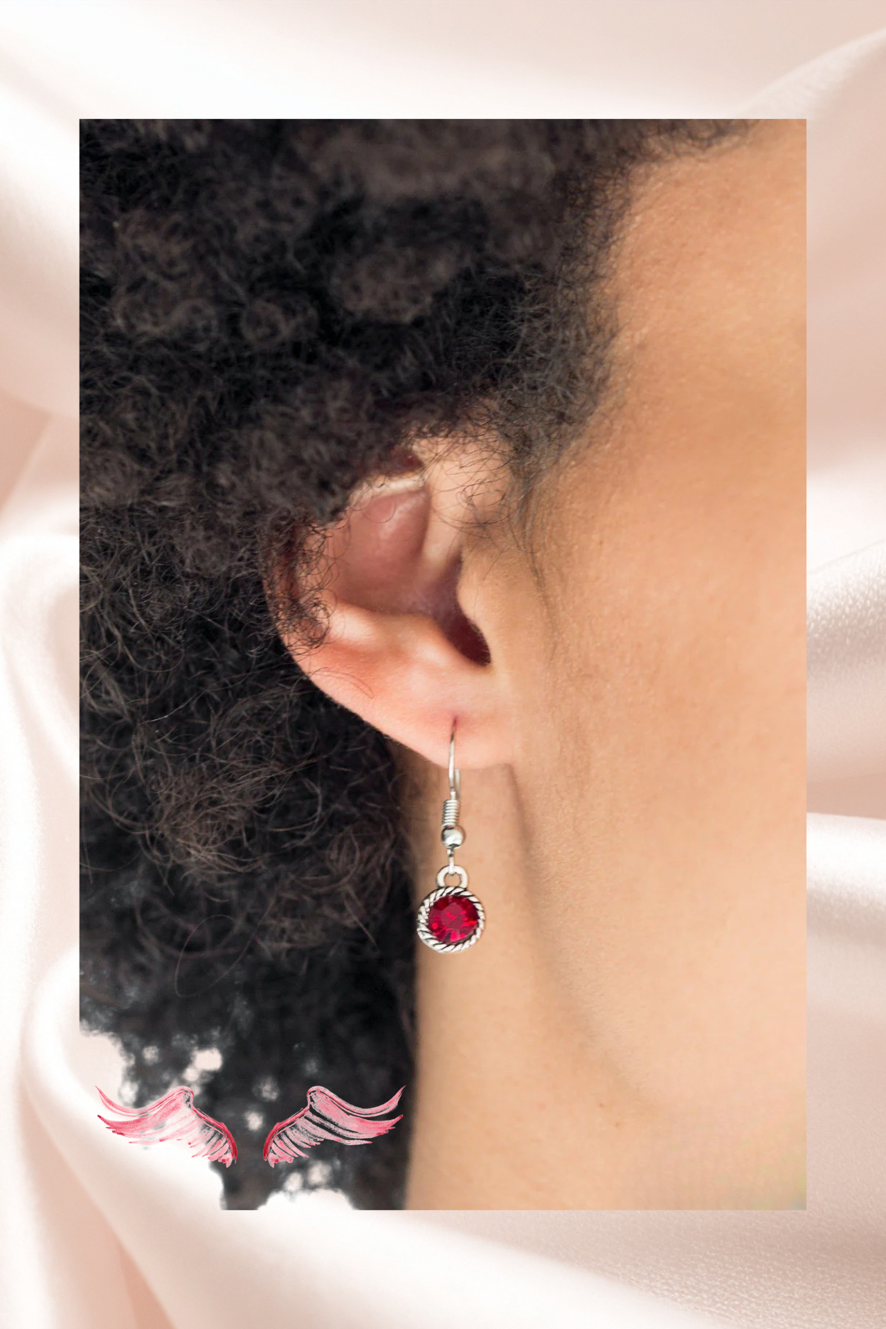 Conjunto de collar con medallón escarlata | Joyas de San Valentín – Heavenly Pieces