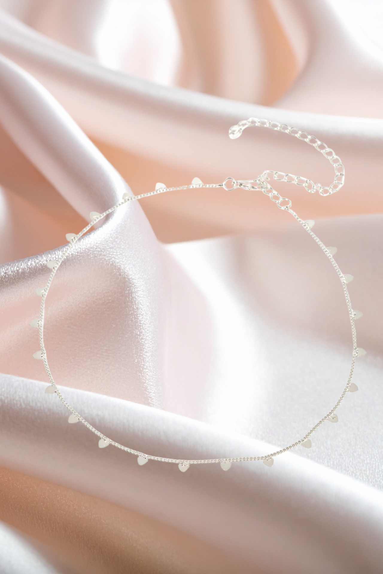 Gargantilla con corazón y flecos | Joyas de San Valentín – Heavenly Pieces